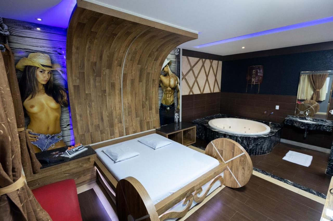 Troia Motel Фос ду Игуасу Екстериор снимка