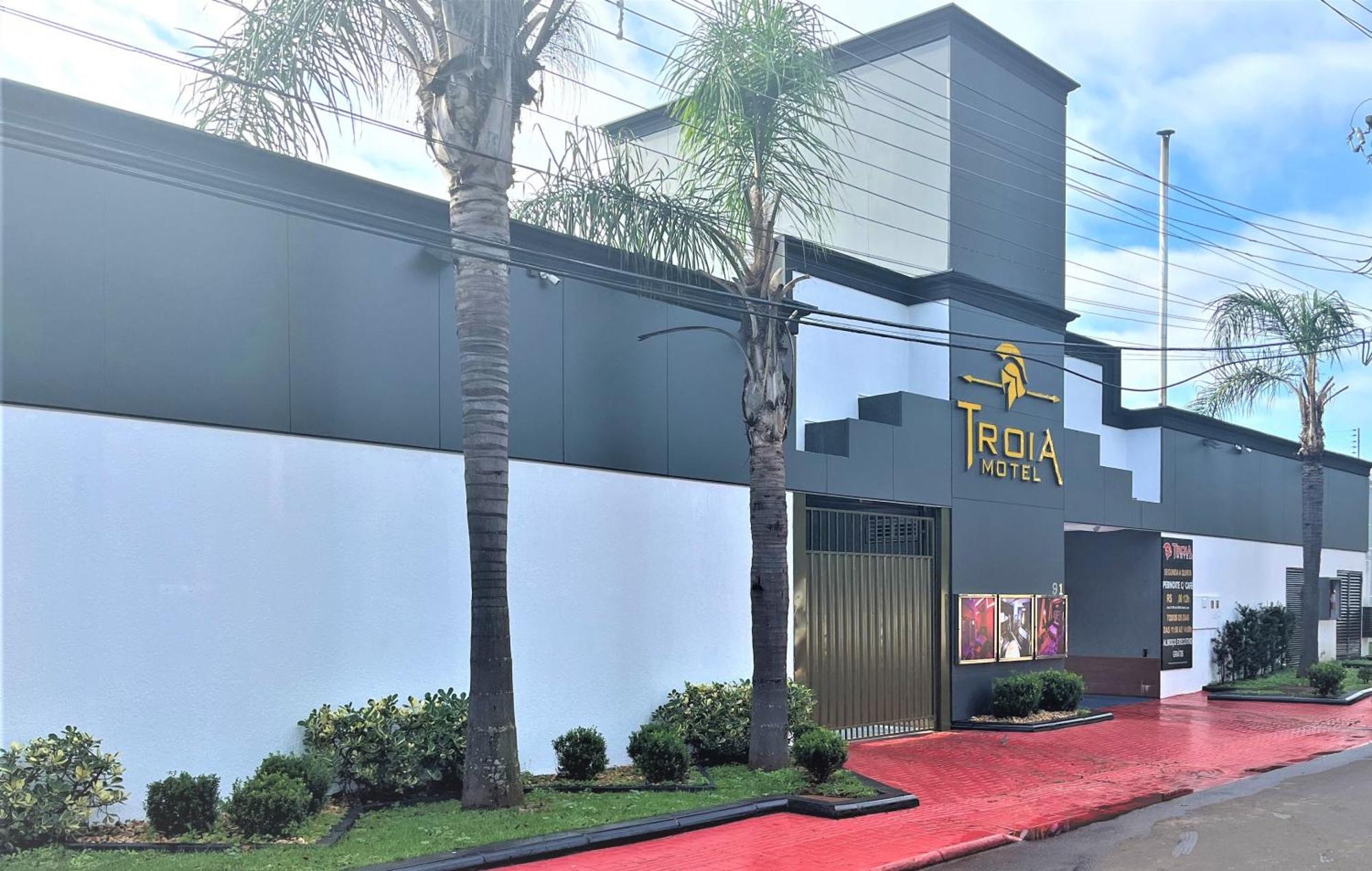 Troia Motel Фос ду Игуасу Екстериор снимка